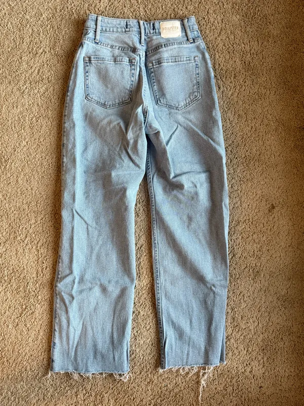 Hollister ripped jeans - Image 2
