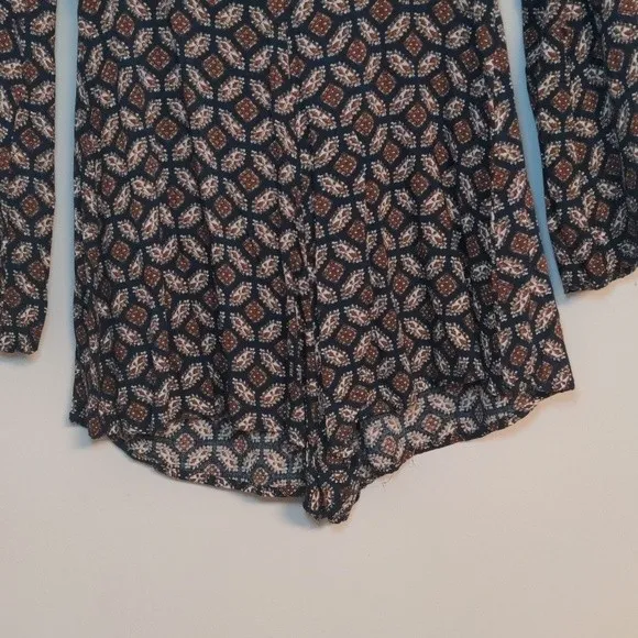 WYLDR Revolve Brand Geometric Long Sleeve V Neck‎ Romper Playsuit Extra Small - Image 4