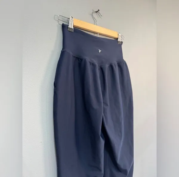 Navy Old Navy High-Rise Joggers Size S EUC - Image 4