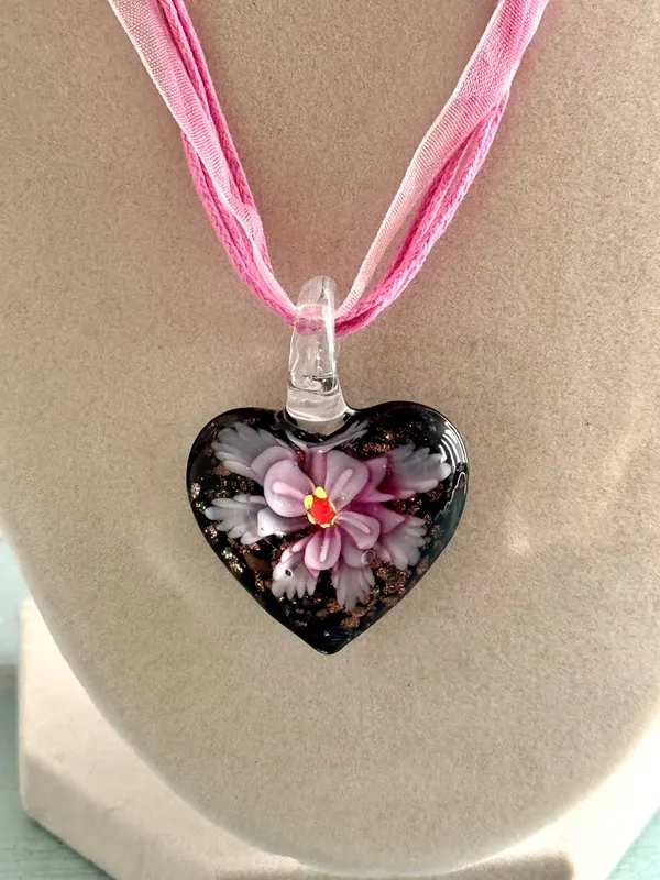 Heart Shaped Necklace Pink - Image 2