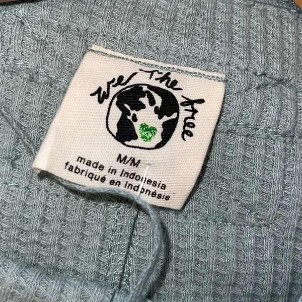 We The Free Thermal Crewneck Thumbhole Top Shirt Jersey Sage Green Size Medium N - Image 6