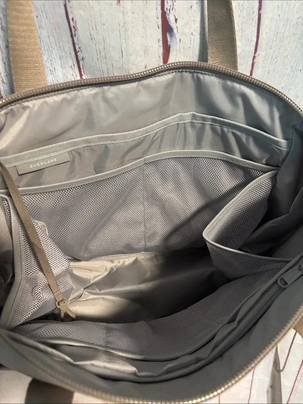 NWT Everlane The Renew Transit 3- Way Tote - Image 11