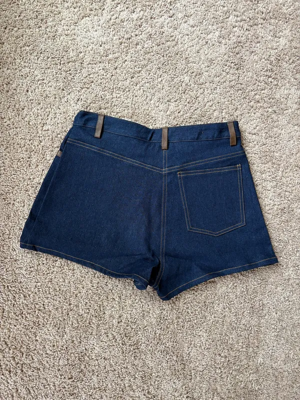 VICI Leather trim shorts - Image 5