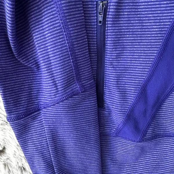 1027 Lululemon inStride Jacket Tonka Stripe Pigment Blue sz 6 vintage - Image 11
