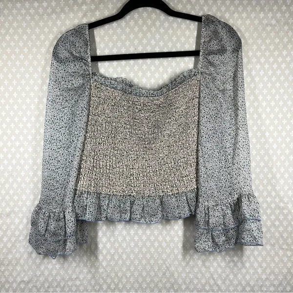 Revolve Storia Blue‎ Cream Floral Smocked Puff Sleeve Top - Image 6