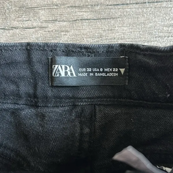 Zara black denim shorts - Image 3