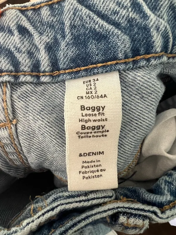 &Denim Light Blue Women's Boyfriend Jeans size 2 baggy loose fit high waist - Image 4