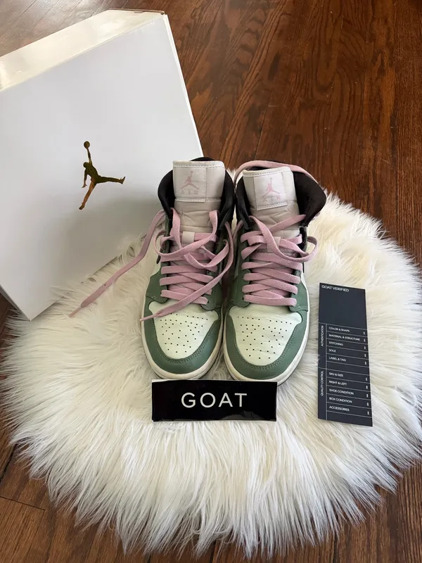 Jordan Nike Air 1 Mid Sneakers Dutch green - Image 2