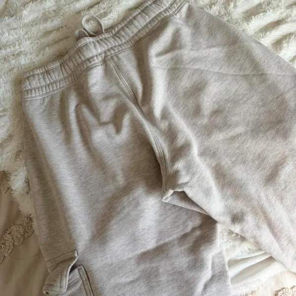 Calvin Klein Cargo Sweatpants - Image 4