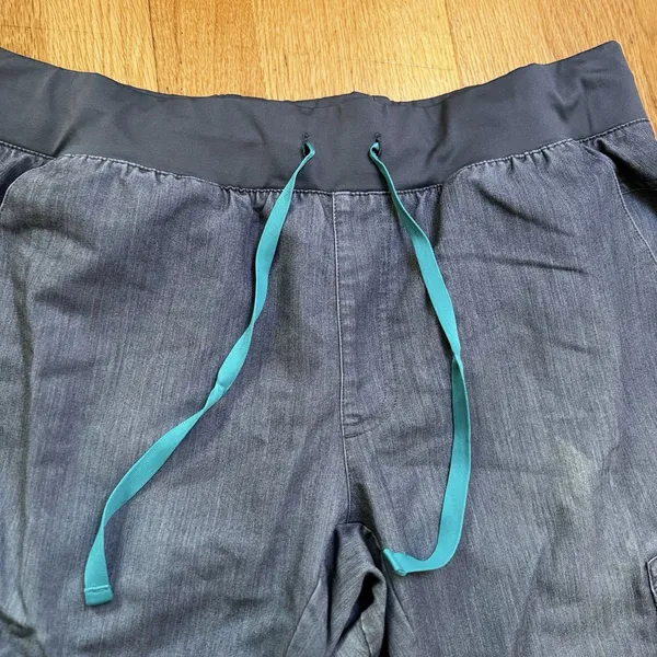 FIGS Scrub Pants Technical Collection Cargo Double Zips Gray Sz L W20SW2034 - Image 11