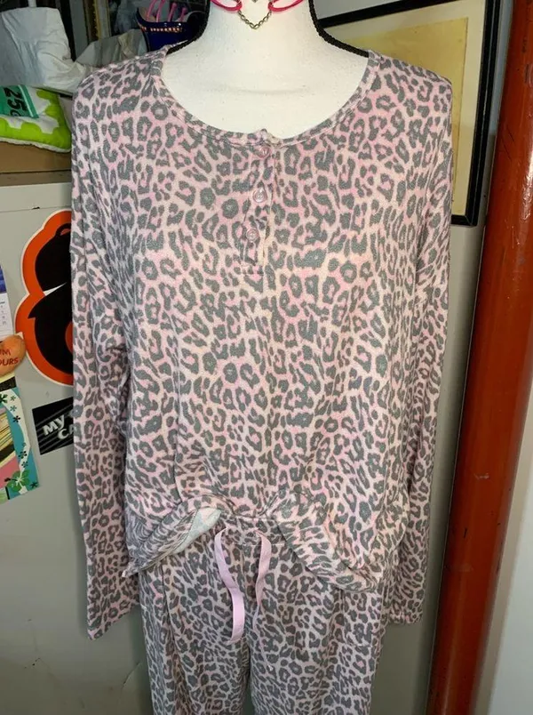 Just Be Pink Animal Print Lounge Set - Image 2