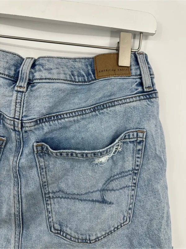 American Eagle Outfitters Denim Blue Baggy Jean Distressed Shorts Size 2 Boho - Image 5