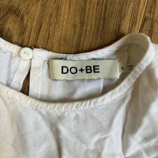 Do + be‎ white tassle top small - Image 3