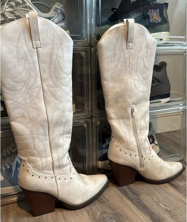 White Cowboy Boots Size 6.5 - Image 6