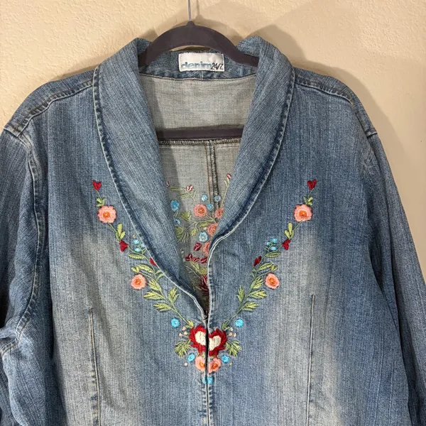 DENIM 24/7 plus size jean jacket Florals Embroidered Sz 24W Boho Biker Western - Image 2