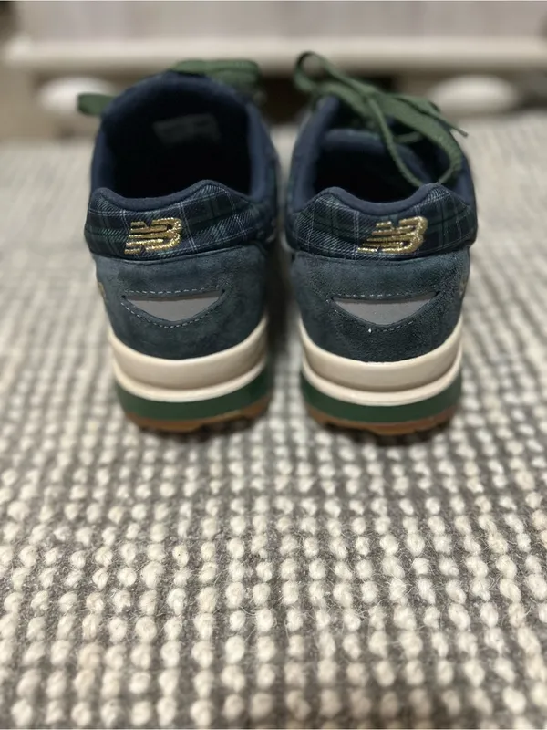 New Balance Women's 1600 'Tartan' Sneakers Size 8 - Image 4