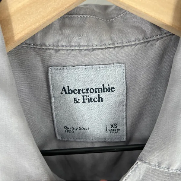 Abercrombie & Fitch Size‎ XS Zip Front Tie Waist Romper Gray Soft Flowy Lyocell - Image 2
