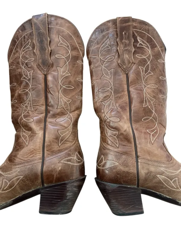 Ariat Women's Snip Toe Cowboy Boots - Distressed Brown Leather - Size 6B‎ - Image 6