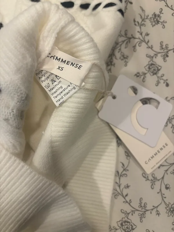 Commence Sweater - Image 4