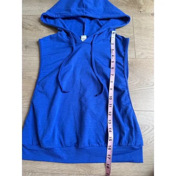 NWOT Halara Hooded Drawstring Sleeveless Cropped Running Tank Top blue size XS - Image 4
