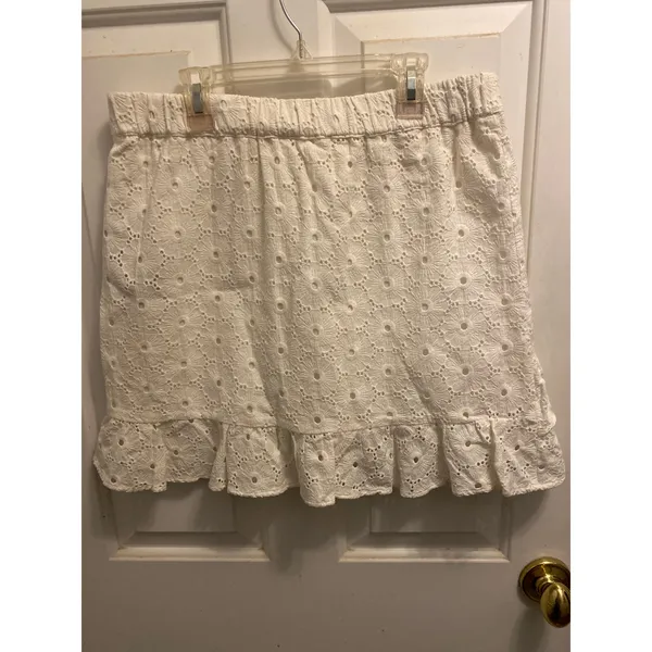 7 FOR ALL MANKIND Skirt M Ruffled Eyelet Floral Mini Pull On Cotton White - Image 3