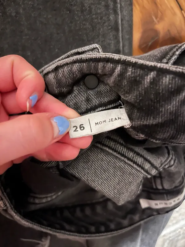 PacSun Black Mom Jeans Ripped - Image 5