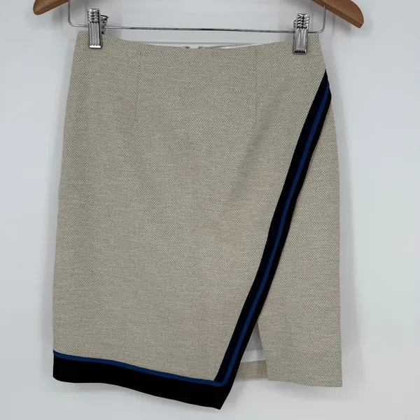 White‎ House Black Market Skirt 00P Fawn Ecru CIBK Novelty Asymmetrical Stripe - Image 2