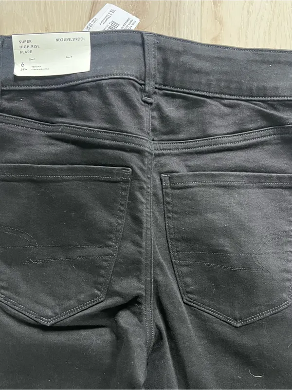 NWT American Eagle super high rise flare pants size 6 - Image 7