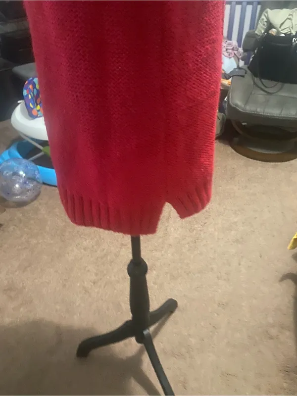 Hollister Red Knit sweater - Image 5