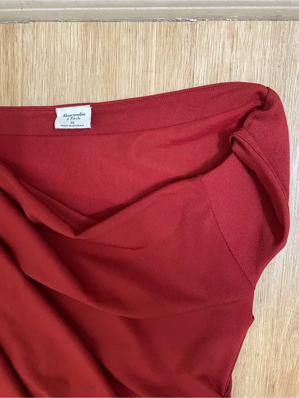 Abercrombie & Fitch Wine Knot-Shoulder Midi Dress - Image 3