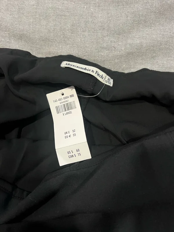 Abercrombie & Fitch Black Mini Skirt - Sleek A-Line - Image 3