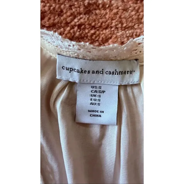 Cupcakes and Cashmere Women Blouse S Cream Short Sleeve V Neck Boho - Image 2