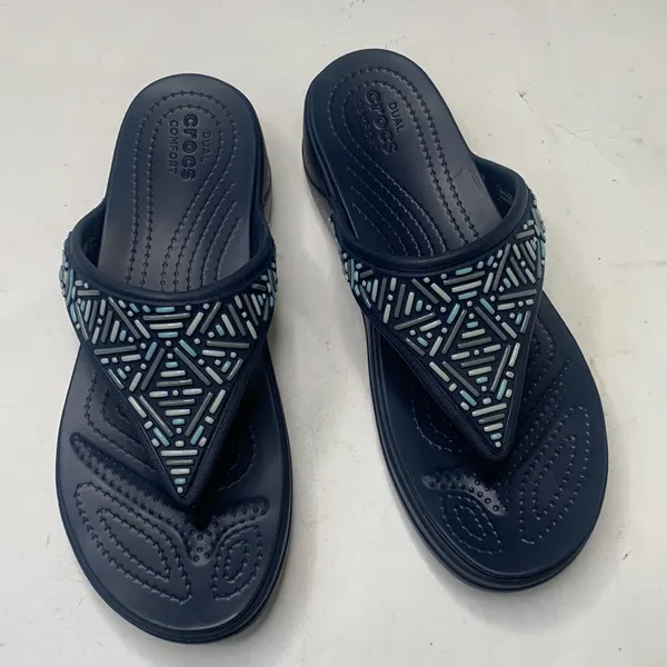 CROCS Women’s Monterey Beaded Wedge Flip Sandals Navy Blue S-606 Size 10 - Image 3