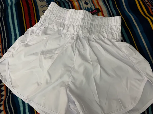 White Shorts Size M - Image 3