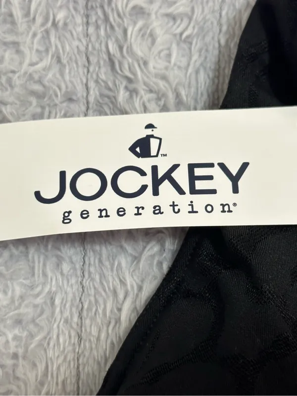 Jockey Black Seamless Floral-Texture Sports Bra - Image 2