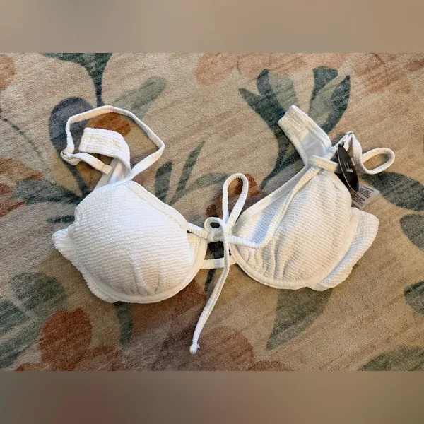 Lulus Summer Sensation White Crinkle Underwire Tie-Front Bikini Top - Image 4