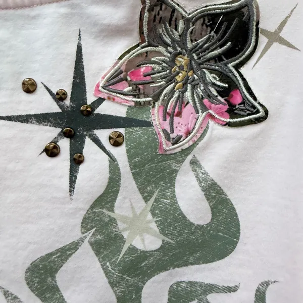 Smoke Rise Red Camo Cropped Tee Womens Size Large Pink Embroidered - Image 6