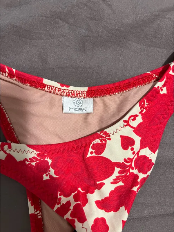 mora bikini set Red - Image 4