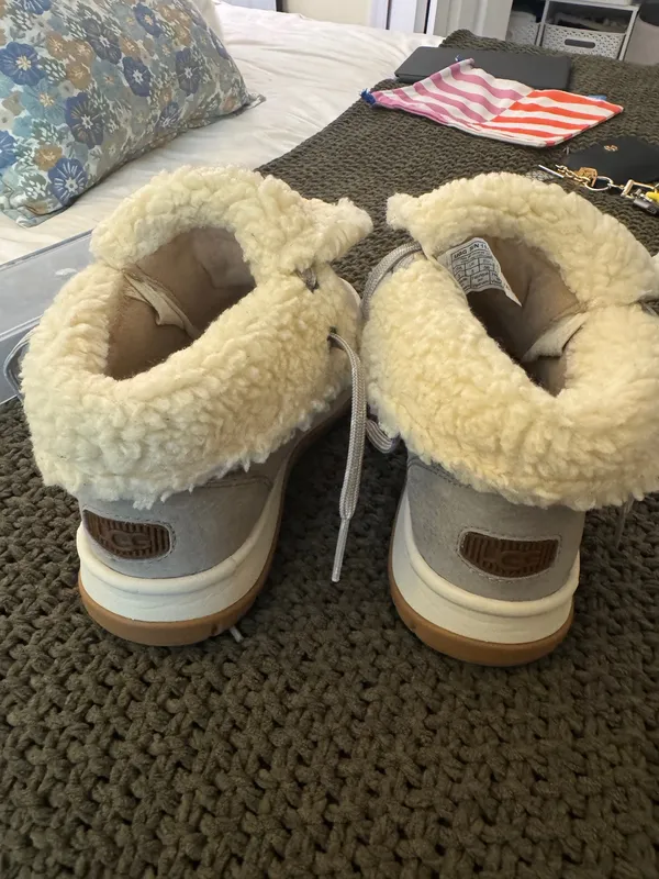 UGG Lakesider Heritage Mid-Ankle Boots - Image 5