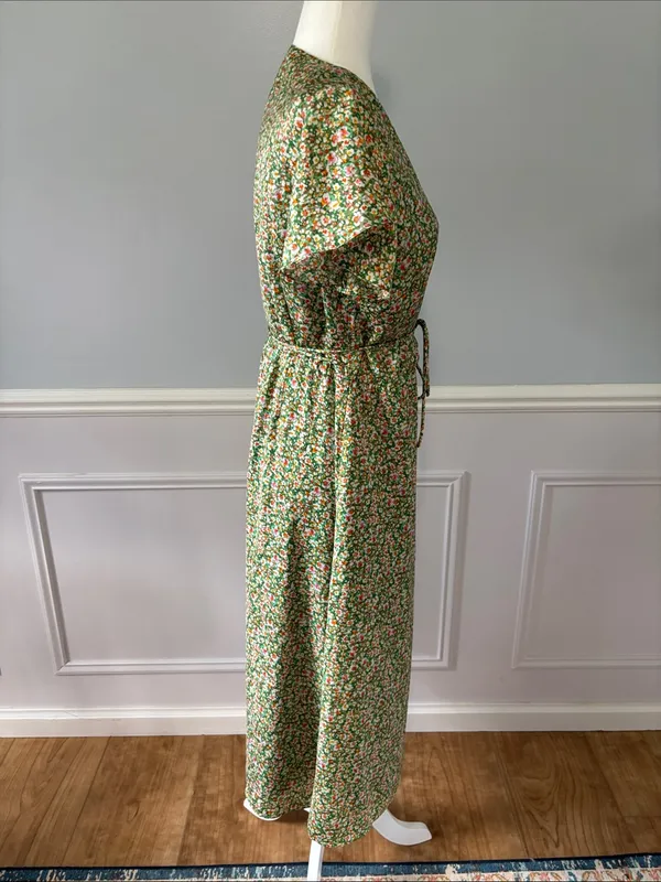 Lost + Wander Green Floral Wrap-Style Midi Dress Women's Wild Poppies Sz Small - Image 6