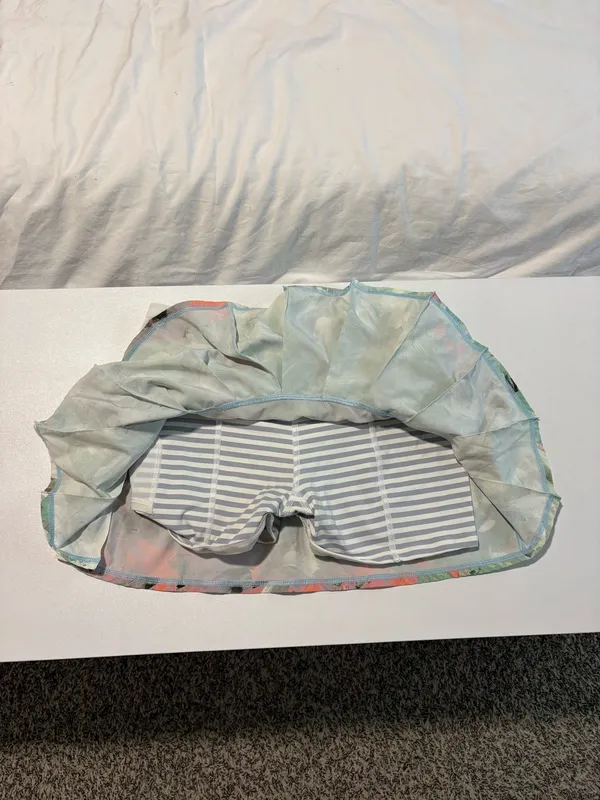 Vintage Lululemon Pleated Watercolor Skirt - Image 5