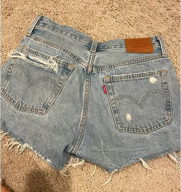 Levi's 501 Shorts - Image 3
