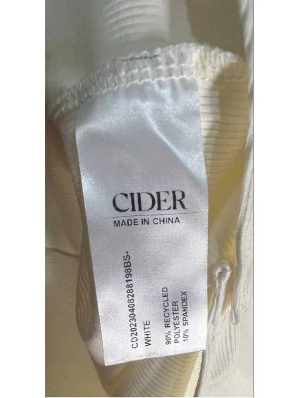 NWT Cider Cream Long Sleeve Ribbed Stretchy Bodysuit With Under Snaps - Image 4
