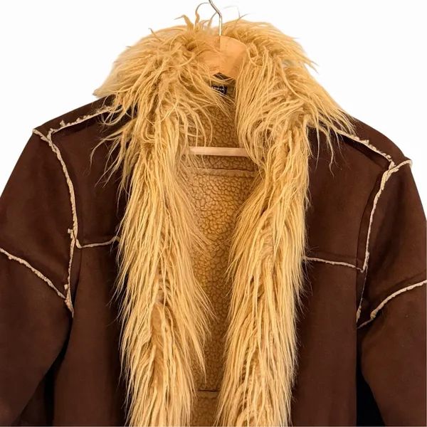 Y2K Faux Suede Penny Lane Coat Size M Faux Fur Trim Phoebe Buffay Boho Hippie - Image 2