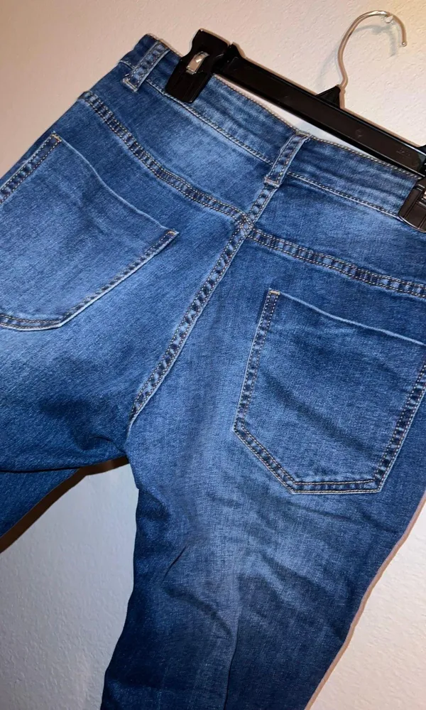 Bellbottom Jeans - Image 3