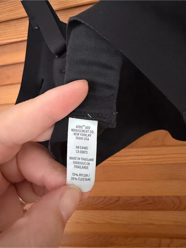 Aerie wireless real free bra in black size small - Image 4