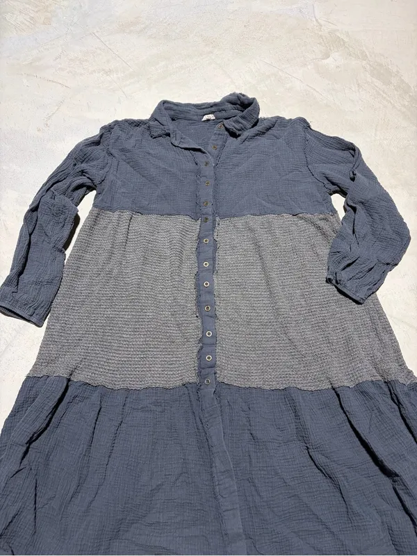 POL Button-Front Tiered Dress Gray medium boho - Image 2