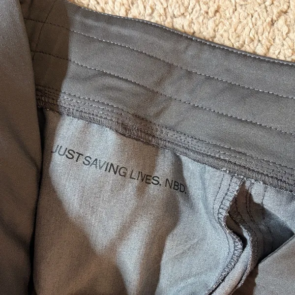 FIGS Women’s Size XS Gray Jogger Pants - Image 4