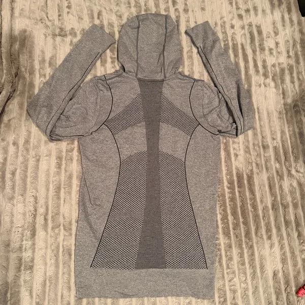 Zella‎ Run Amok Seamless Full Zip Hoodie Heathered Gray Activewear Jacket Size S - Image 3