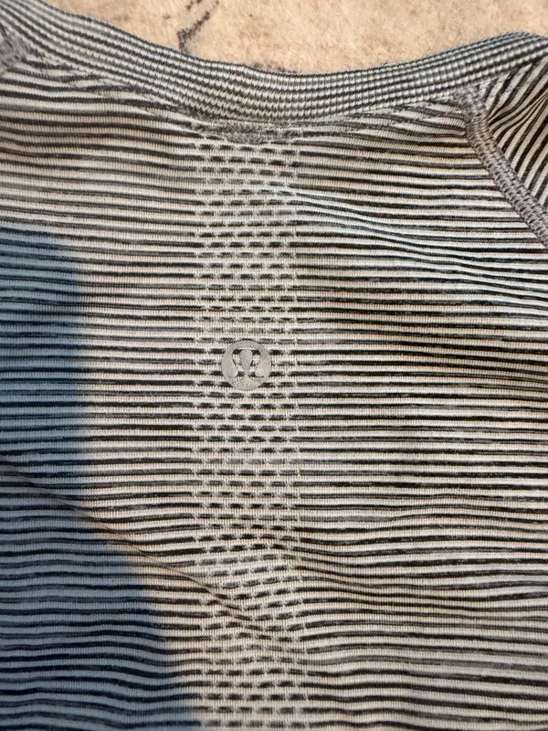 Lululemon shirt  - Image 5